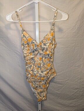 NWT Cupshe Yellow Ditsy Floral Wrapped Cutout One-Piece Swimsuit - Size Small